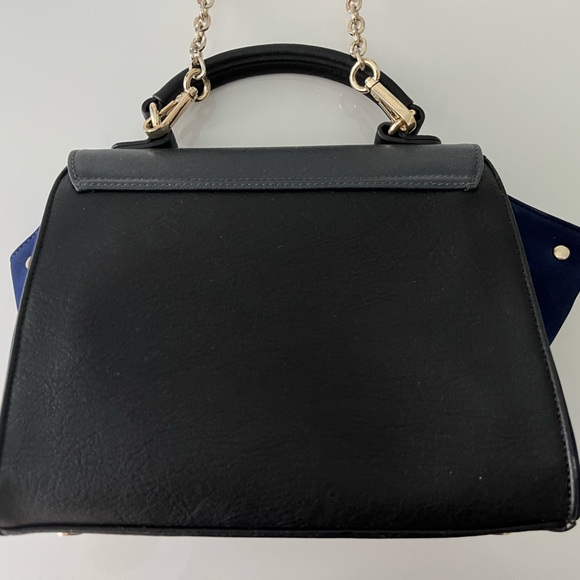 Navy Izzy & Ali Crossbody Bag - Picture 7 of 7